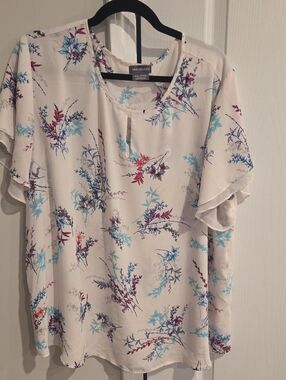 Van Heusen Cream Floral Flutter Sleeve Top